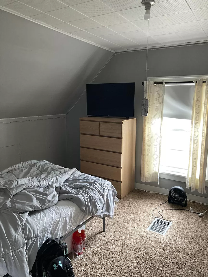 1478 Van Buren Ave - Photo 7 of 9