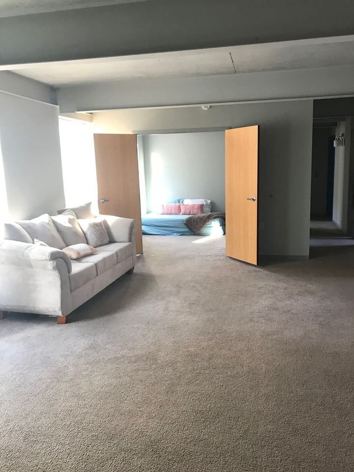 1317 Spring St - Photo 6 of 15