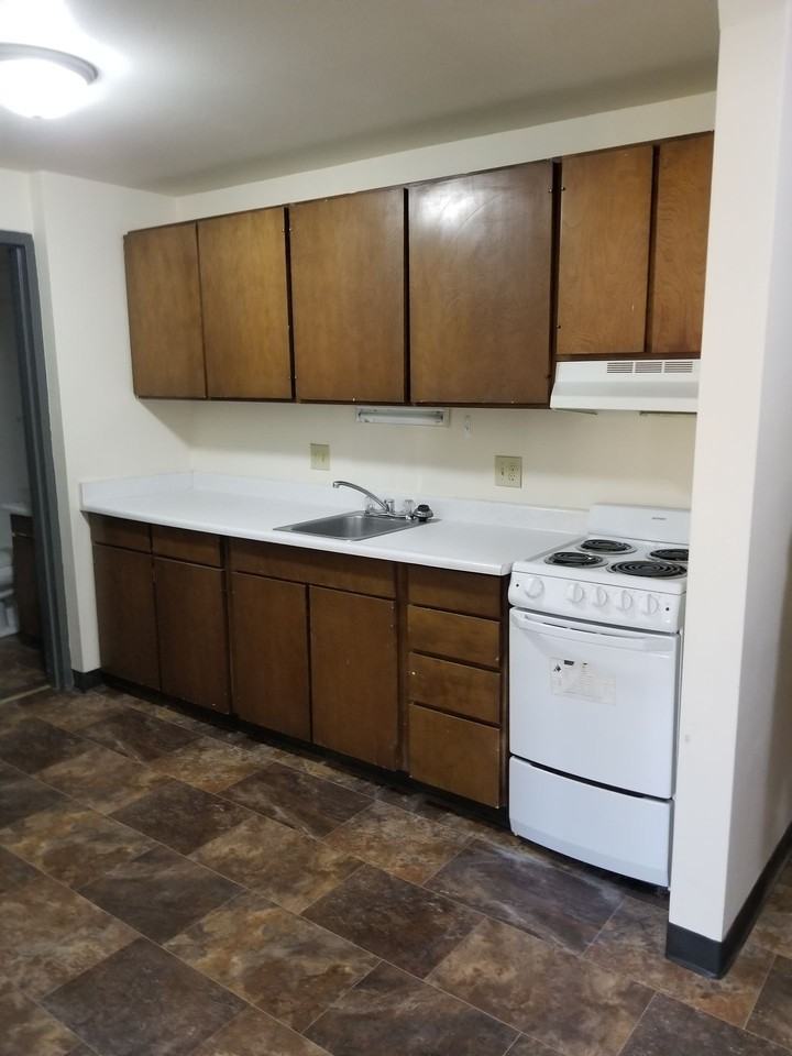 1315 Spring St - Photo 2 of 10