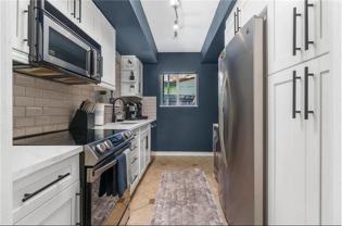 719 Ne 20th Ave - Photo 1 of 1