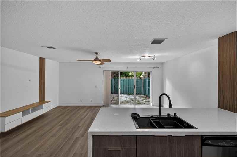 744 NW 42nd Place 744, Deerfield Beach, FL 33064 #1 - Photo 2 of 31