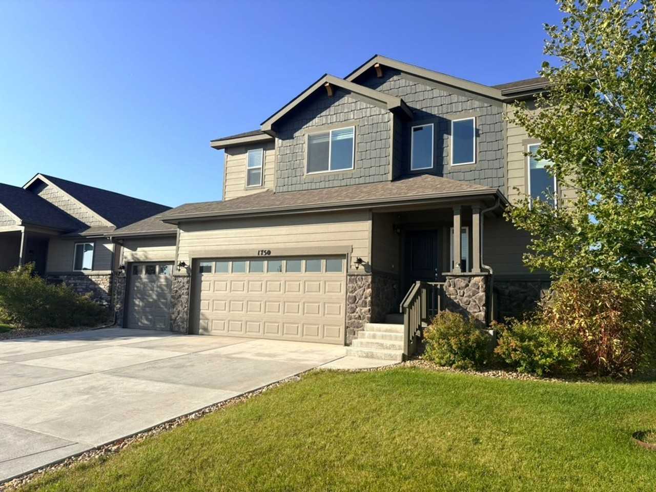 1750 Sipson Dr - Photo 2 of 20