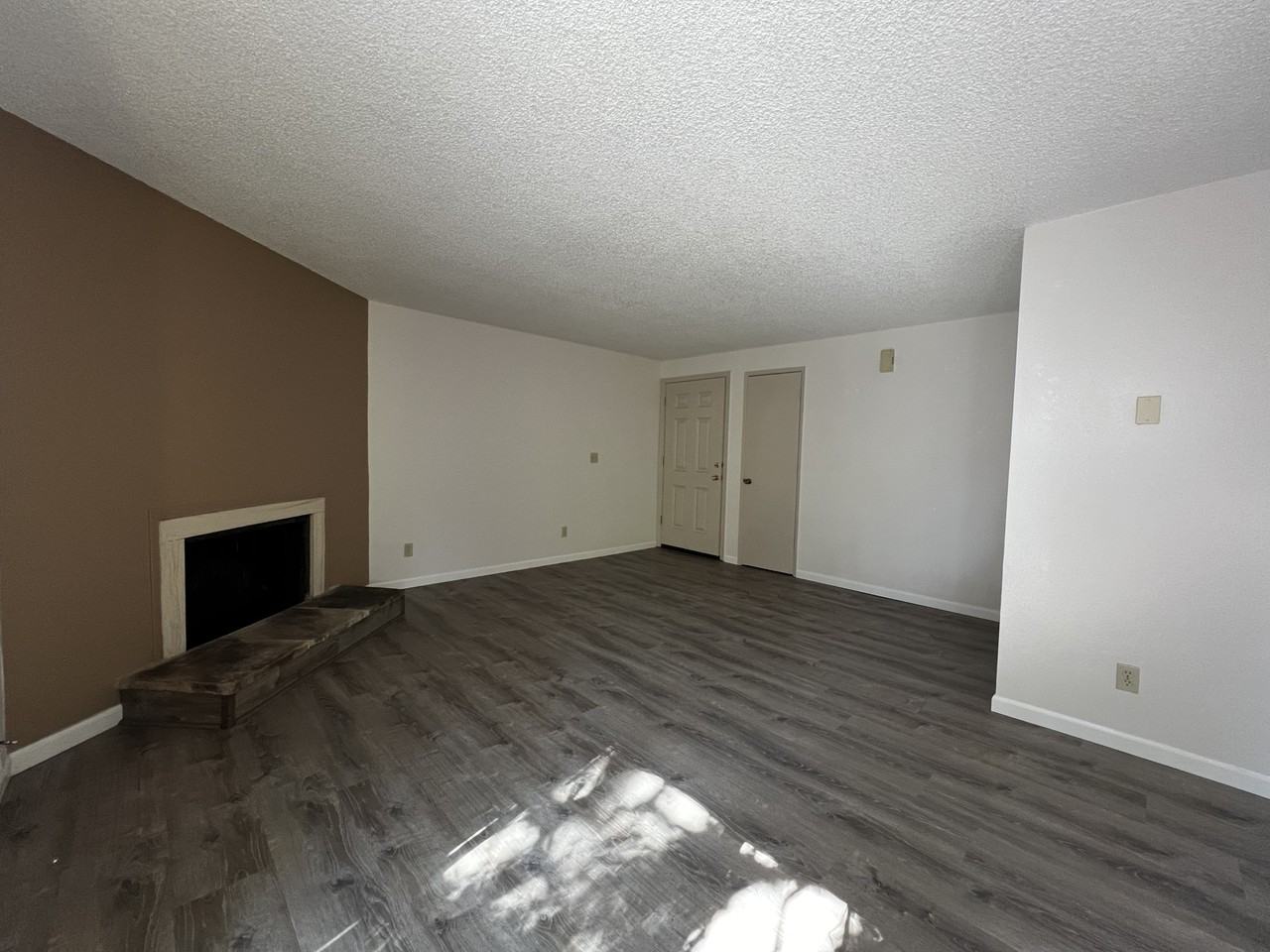 Clark Creek Apts - Photo 4 of 50