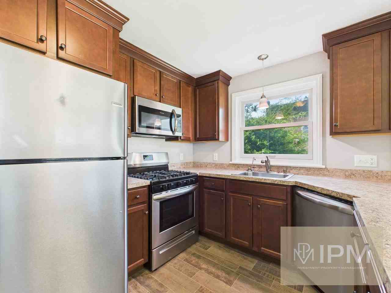 24 E 6th Ave - Photo 5 of 19