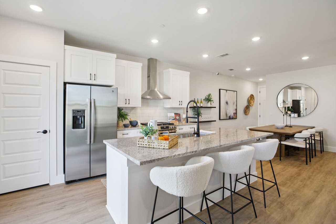 BB Living Sweetwater Crossing - Photo 5 of 30