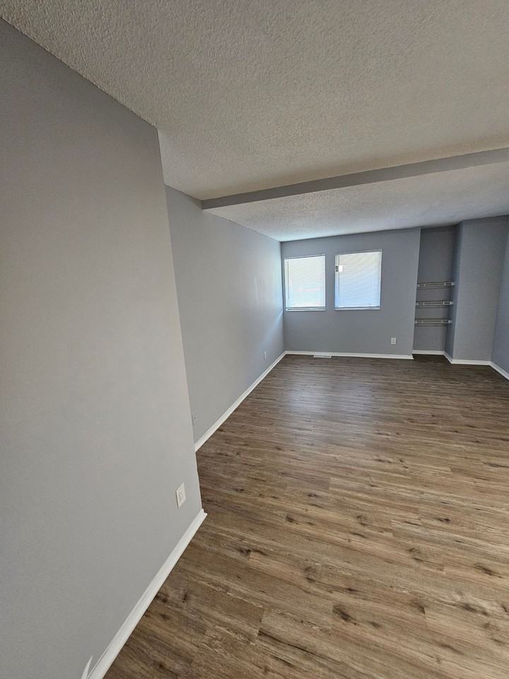 Remodeled 2 & 3 apartments - Photo 3 of 19