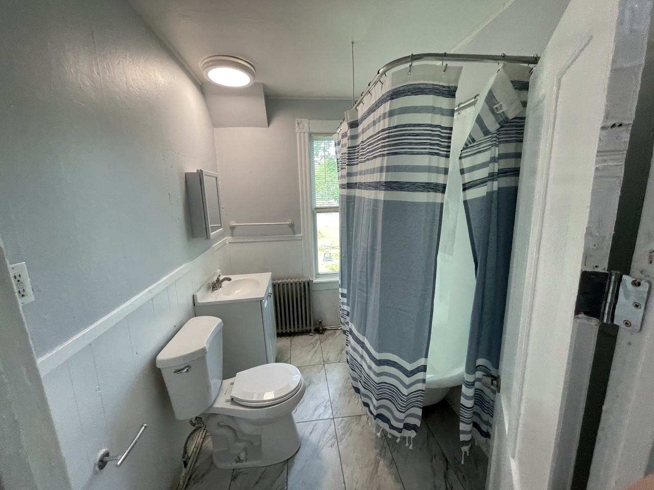 28 Weller Avenue - Photo 4 of 10