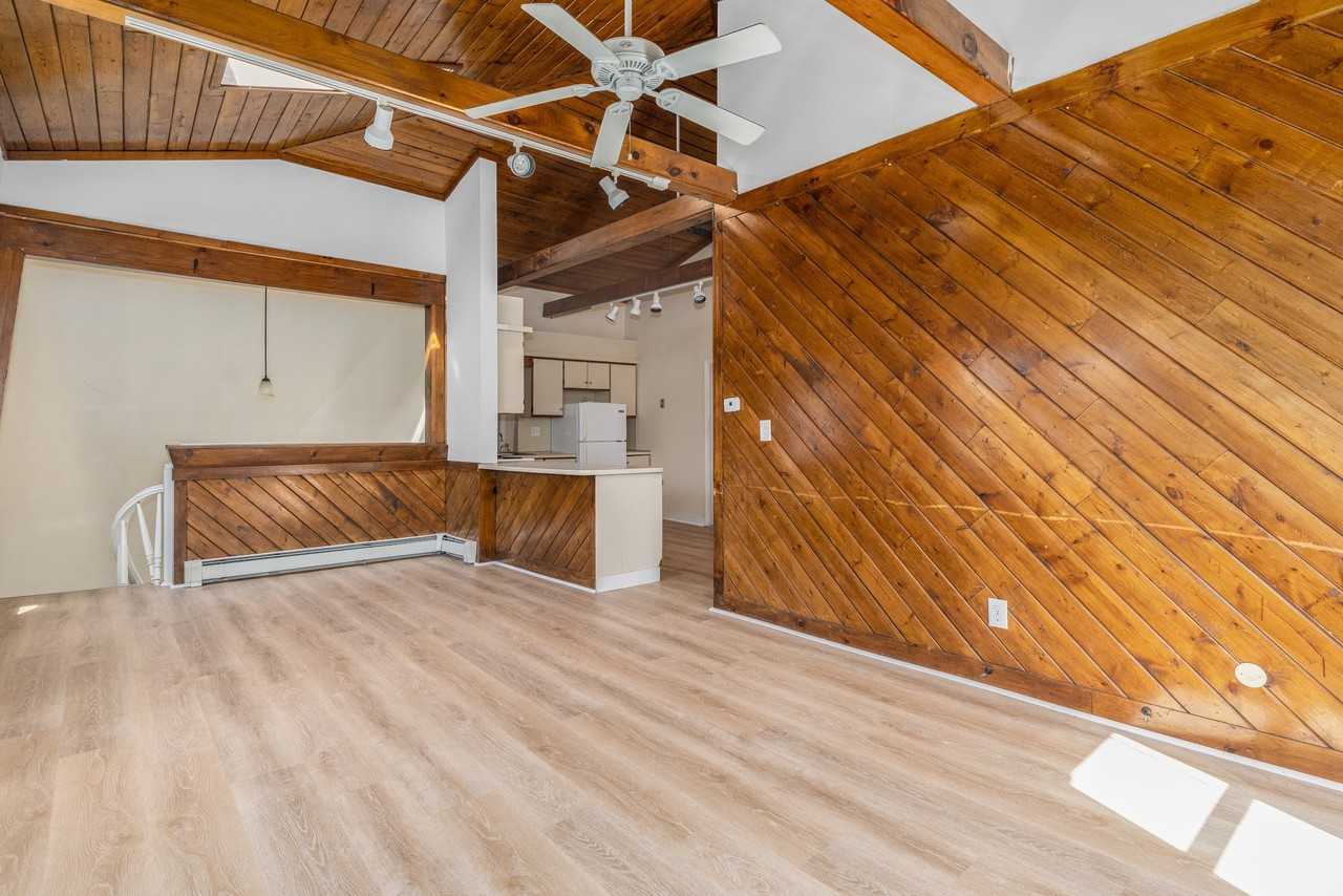 79 Oak Street - Photo 5 of 20