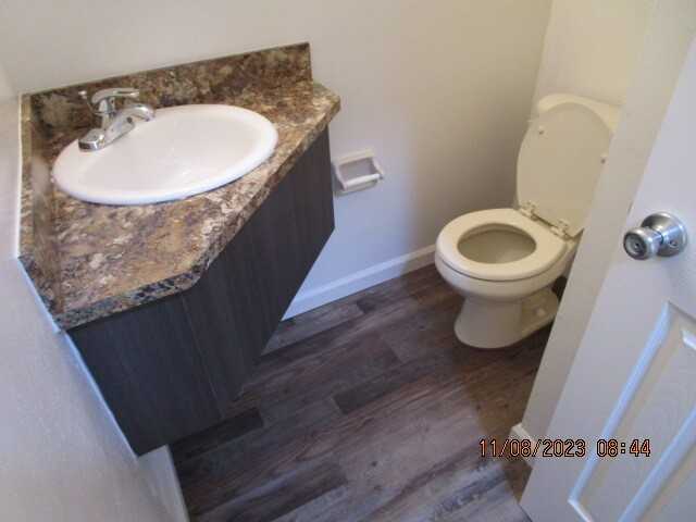 Regent Park 660 - Photo 7 of 42