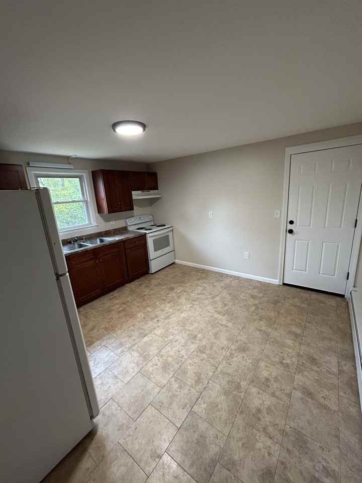 31 Joyce Street - Photo 4 of 6