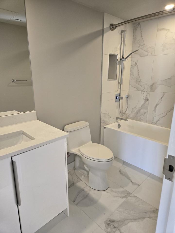 808 Nelson Street #1906 - Photo 6 of 16