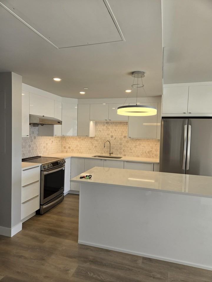 808 Nelson Street #1906 - Photo 3 of 16