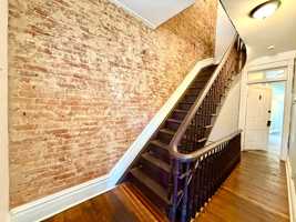 featured image of 162 S Potomac St