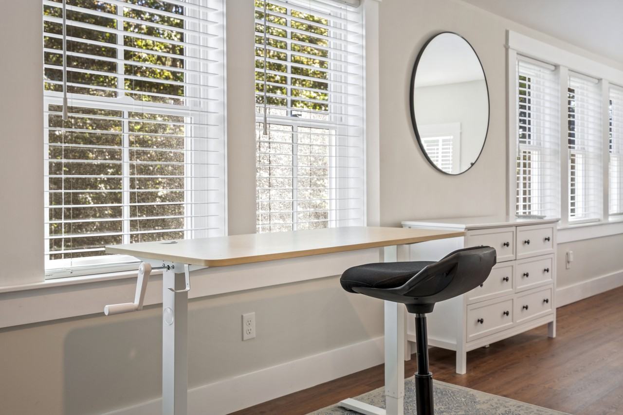 182 Pepperrell Rd - Photo 3 of 20