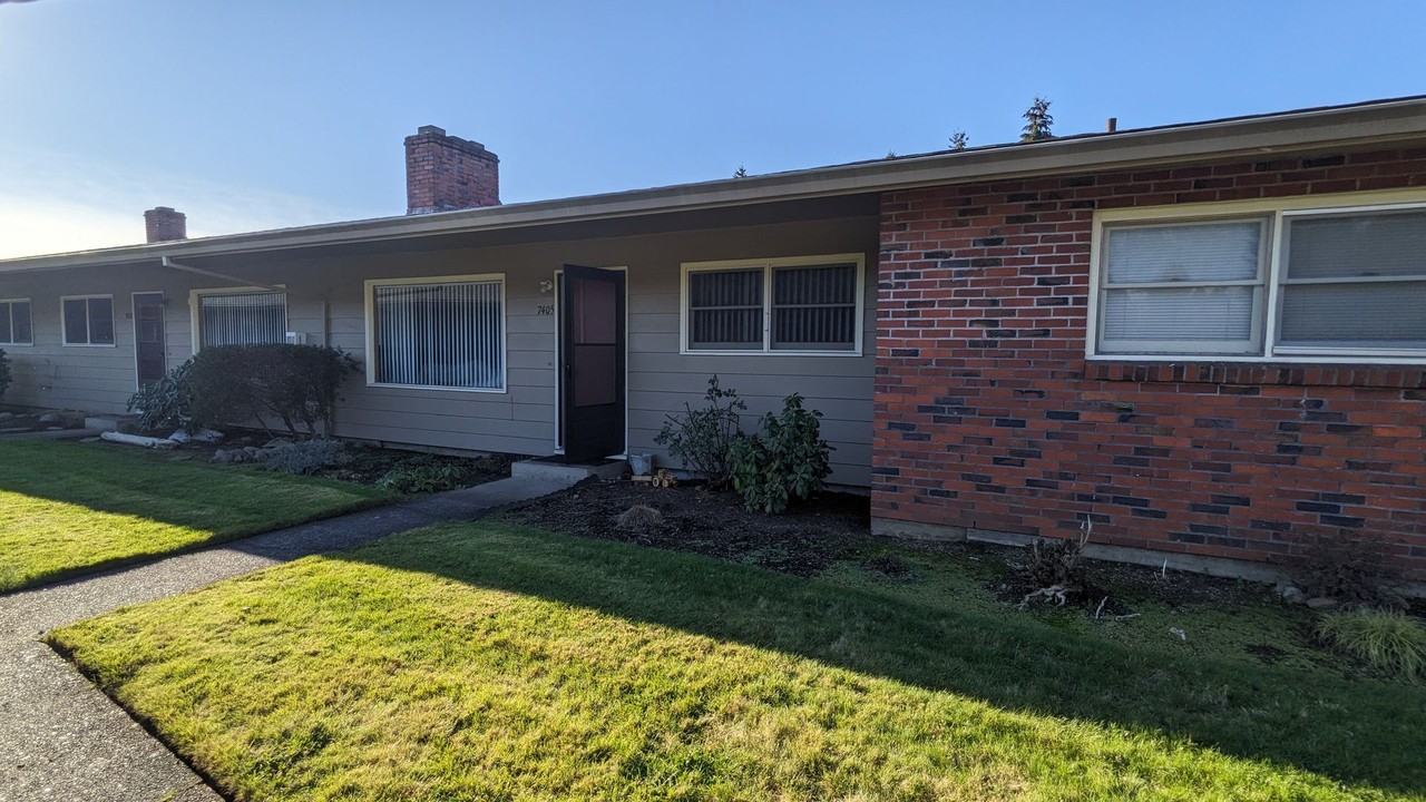 Bel Air Apartments - Photo 2 of 9