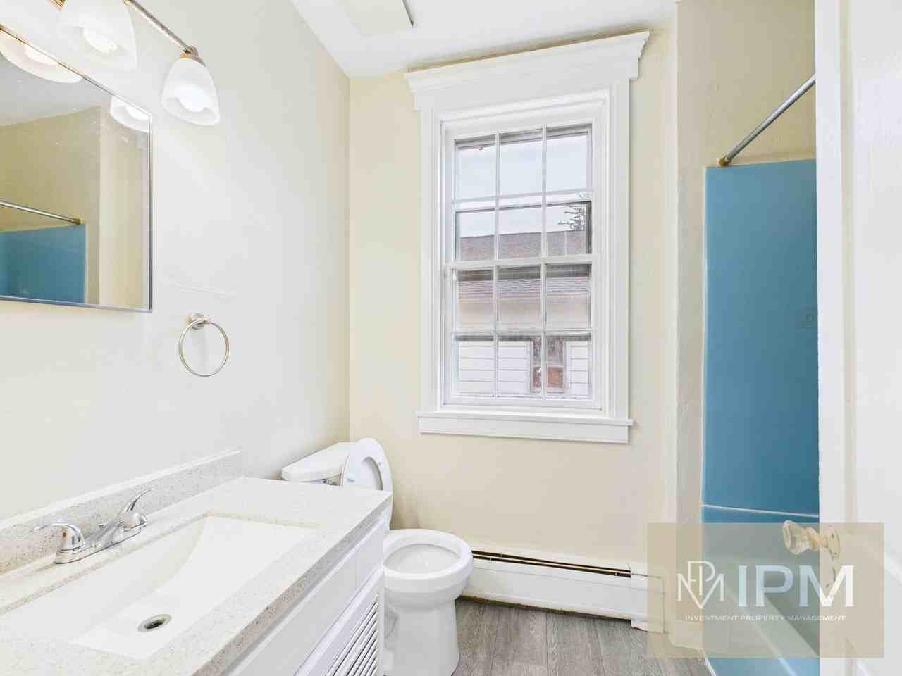 44 N Main St - Photo 5 of 33