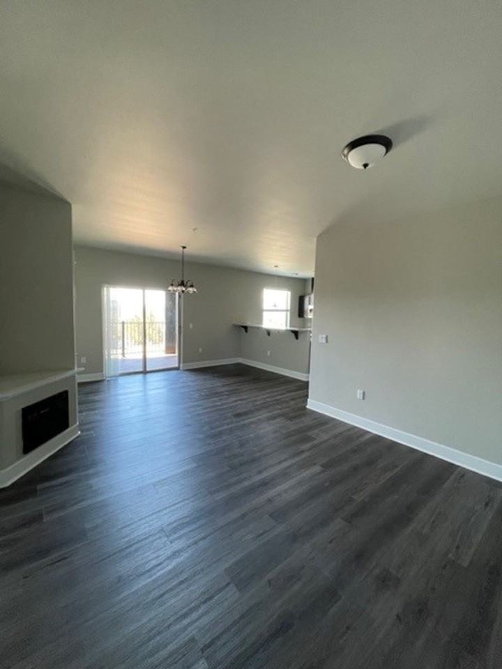 The Heights at Yarrow - Photo 7 of 17