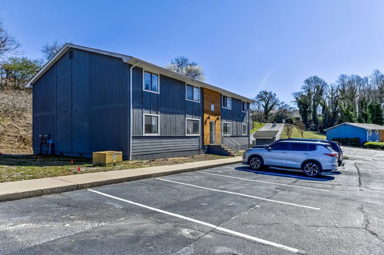 Cielo at Thompson - Photo 6 of 18