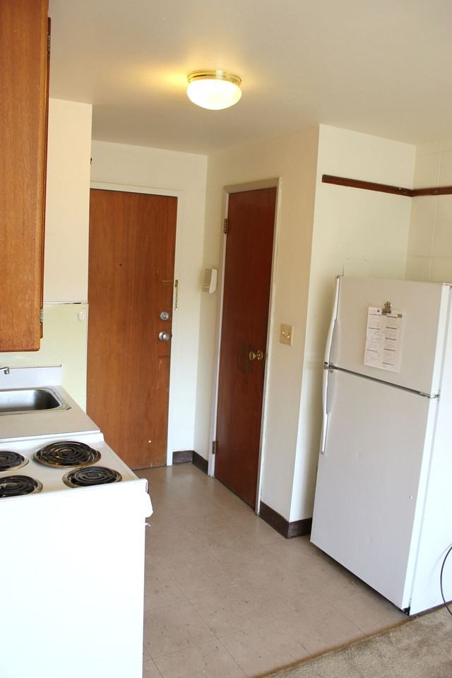 112 N Orchard St - Photo 4 of 13