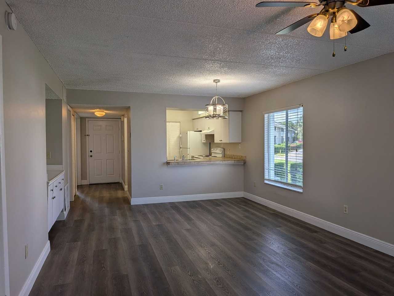 5613 Blue Shadows Ct - Photo 5 of 26