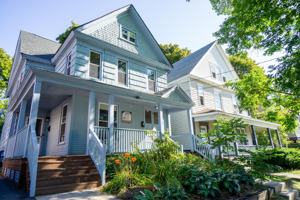 featured image of 129 Dell St