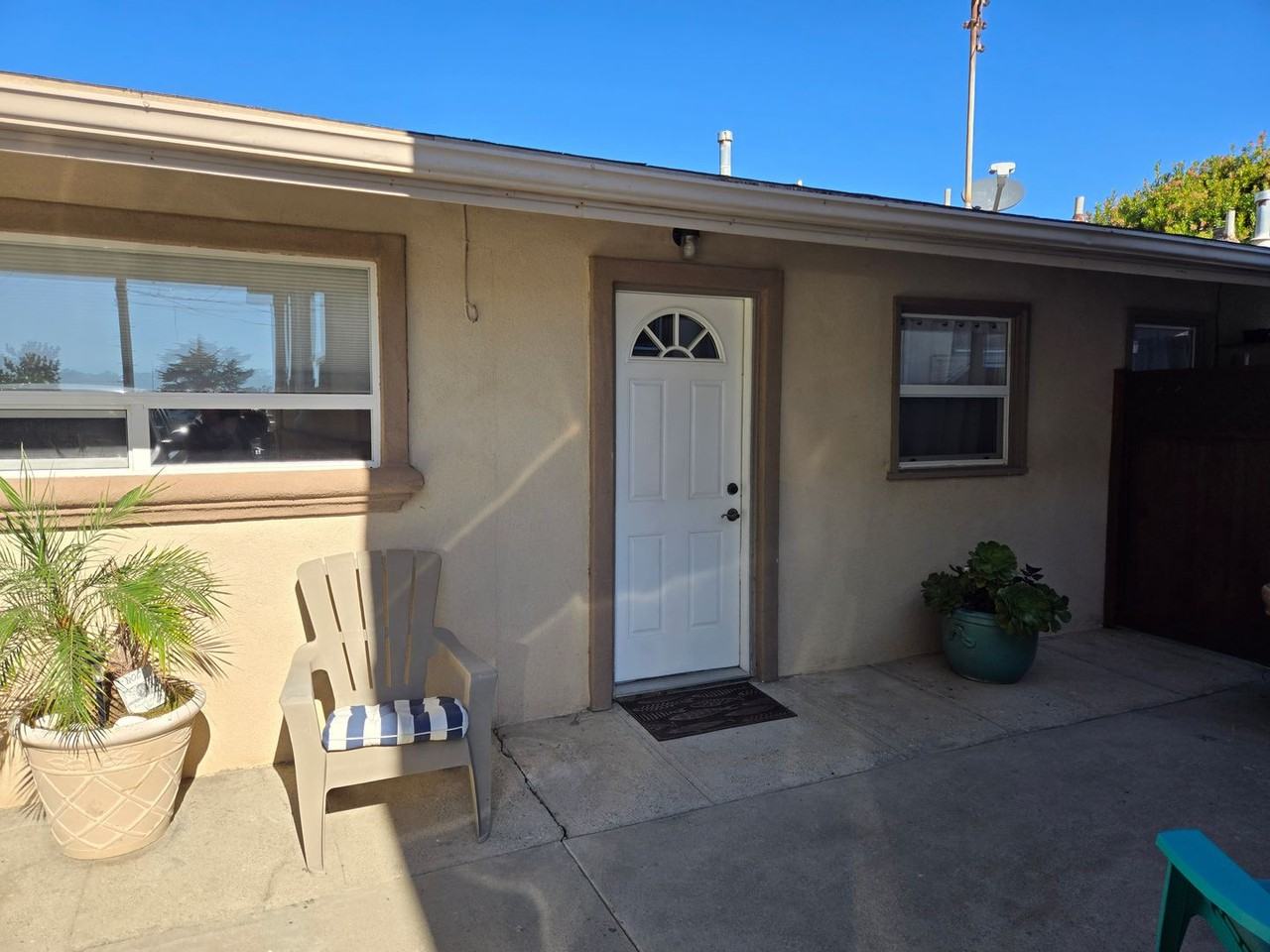 165 Addie St #B - Photo 2 of 13