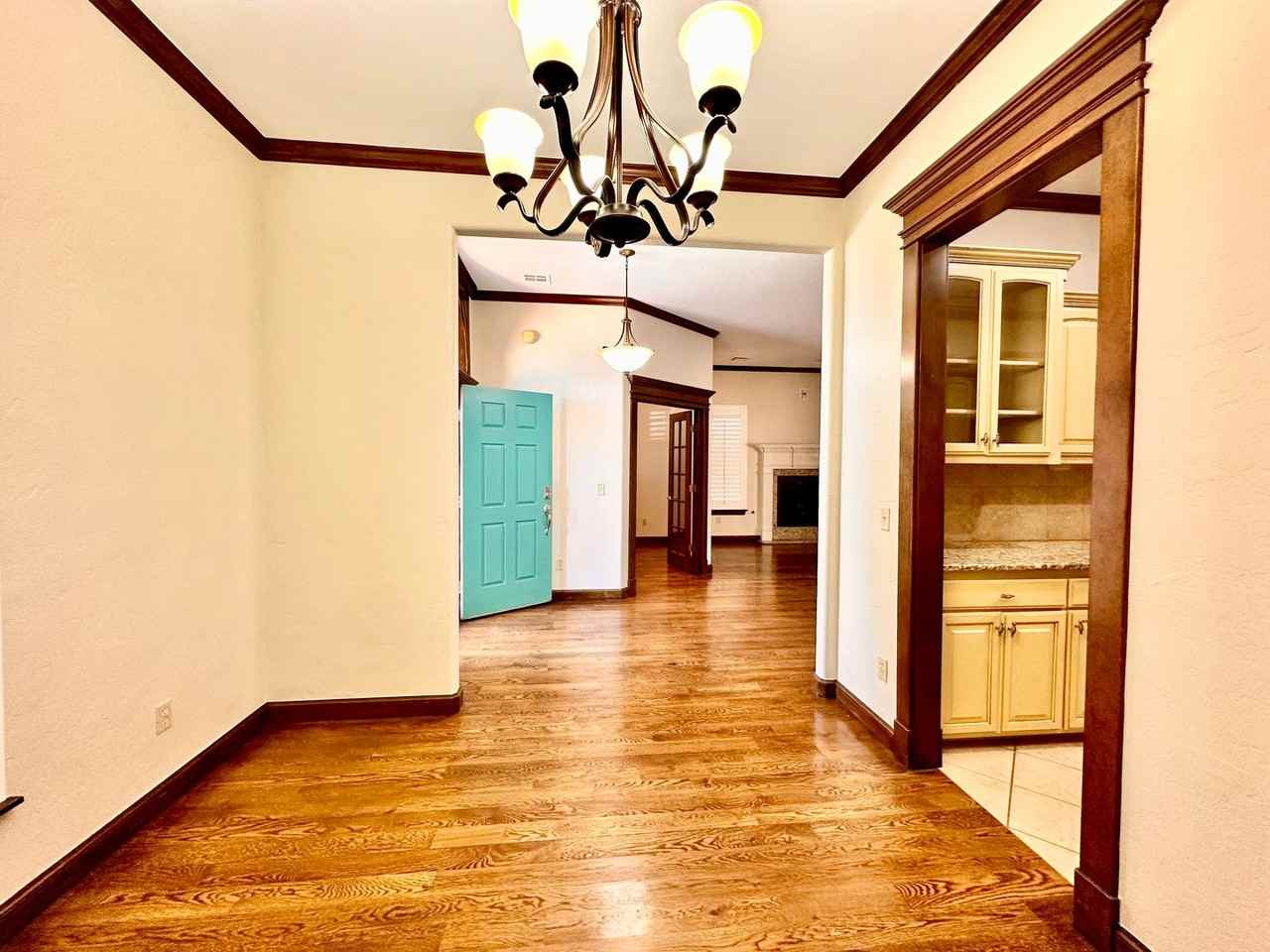 1216 Nw 190th Pl - Photo 4 of 47