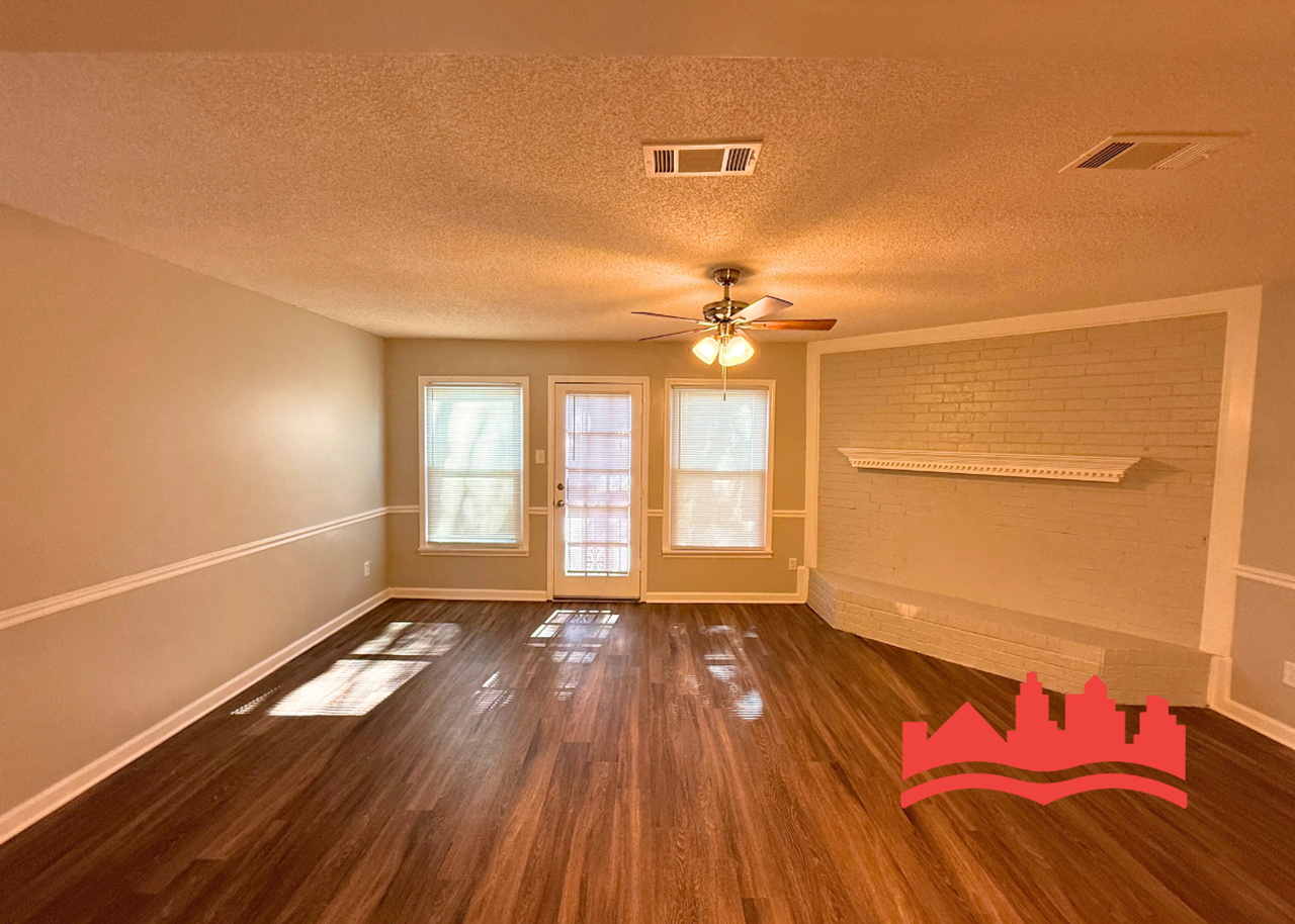 5555 Blossom Ln - Photo 4 of 13