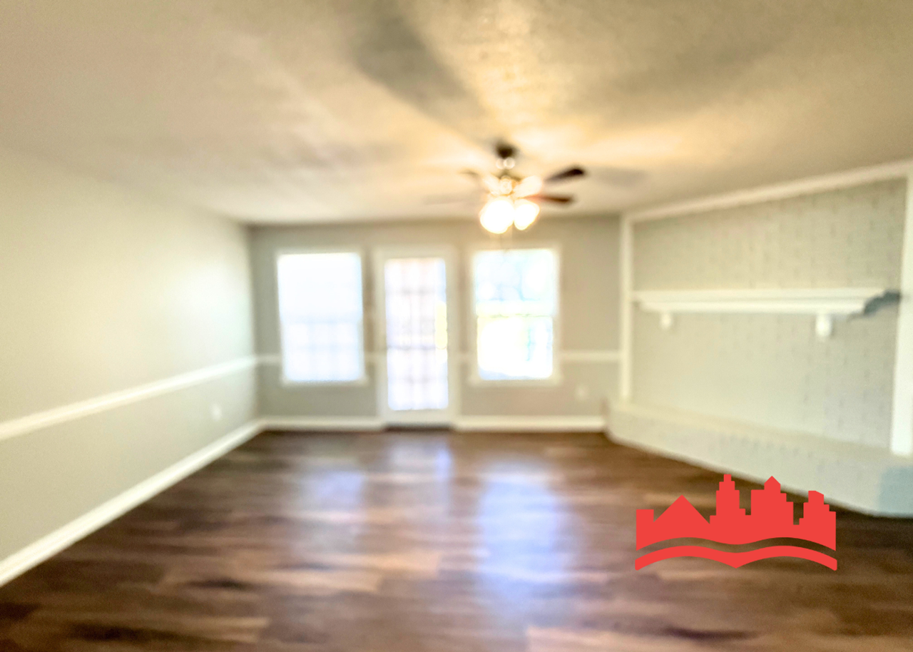 5584 Blossom Ln - Photo 4 of 13