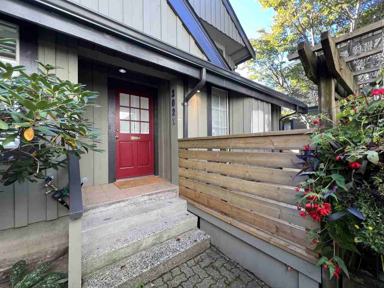 3021 Pine Street - Photo 3 of 19