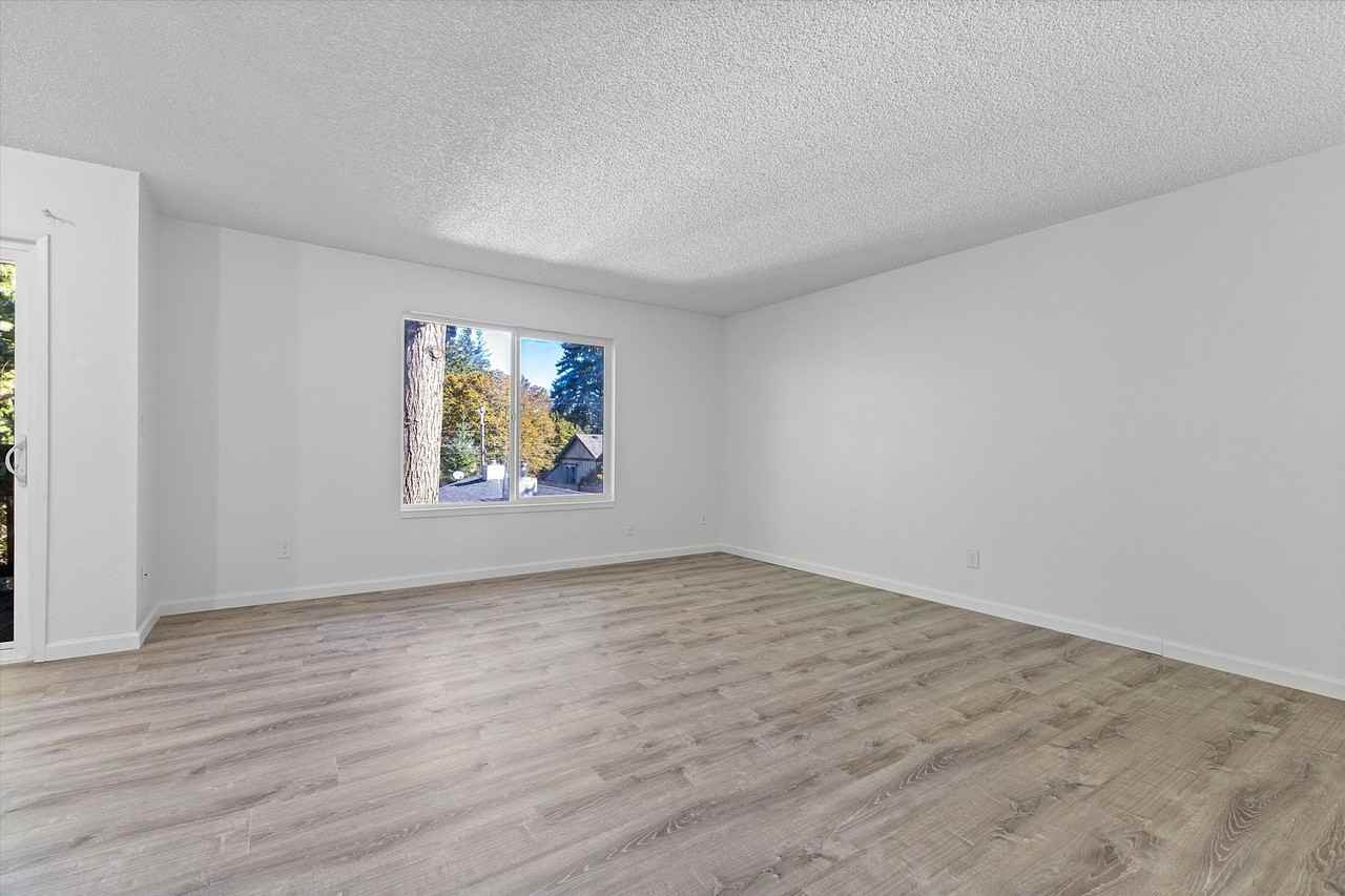 Parkside Manor - Photo 4 of 14