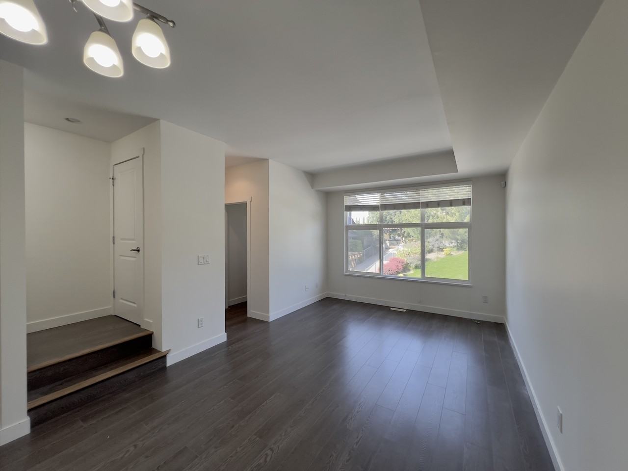 18199 70 Avenue #30 - Photo 6 of 31