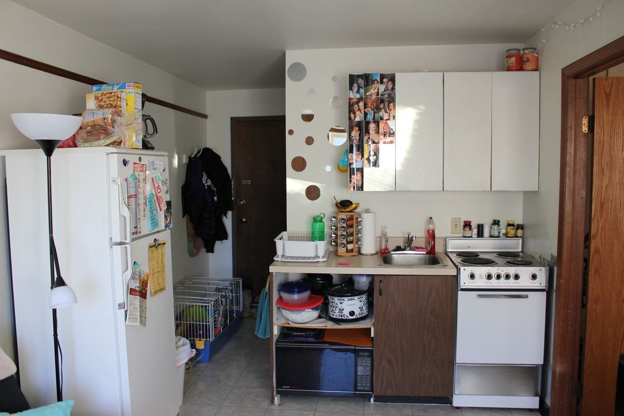 102 N Orchard St - Photo 2 of 14