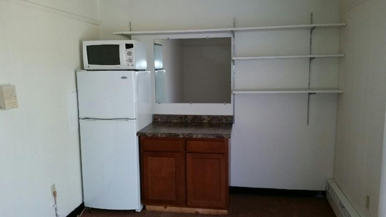 102 N Orchard St - Photo 4 of 14