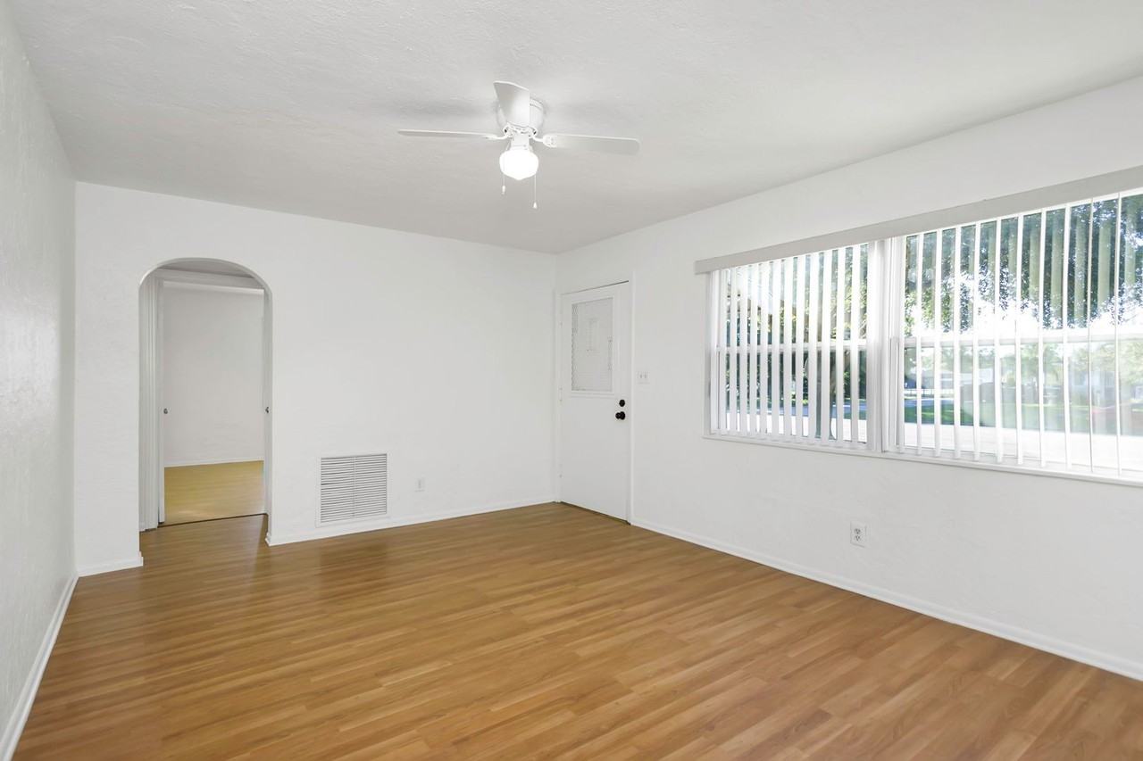 5201 1st Ave N - Photo 4 of 50