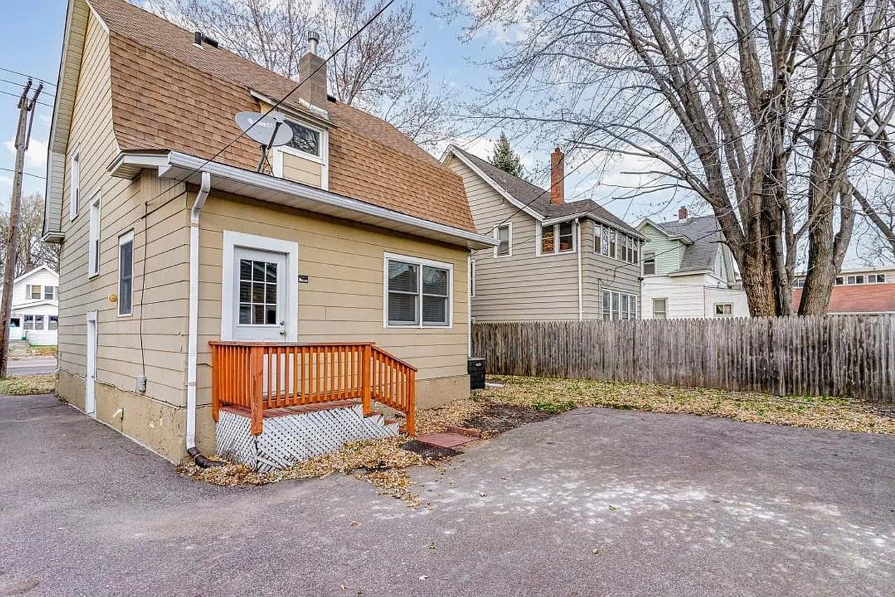 1498 Selby Ave - Photo 3 of 5