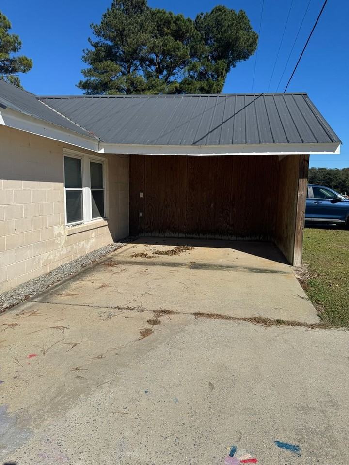 1078 Jonestown Rd - Photo 3 of 16