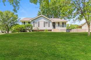 101 Sw Victor Dr - Photo 1 of 1