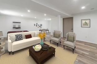 1006 S Quinn St #NA - Photo 1 of 1