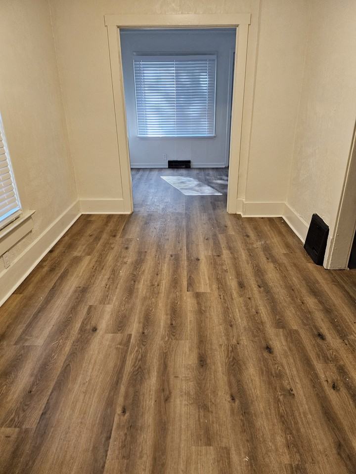 1118 Santee Ave #NA - Photo 3 of 13