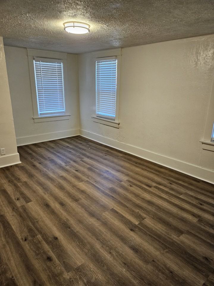 1118 Santee Ave #NA - Photo 6 of 13