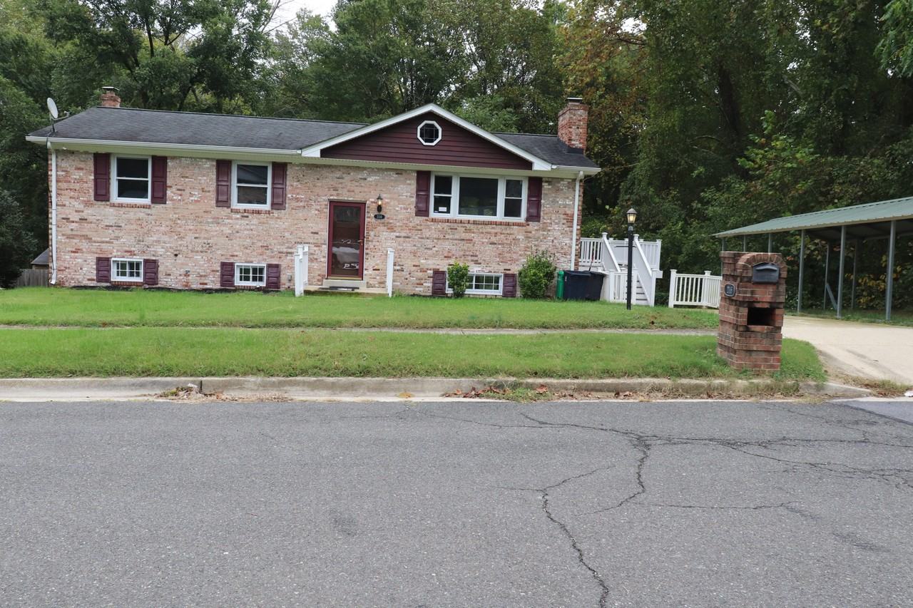 2116 Trafalgar Dr #NA - Photo 2 of 24