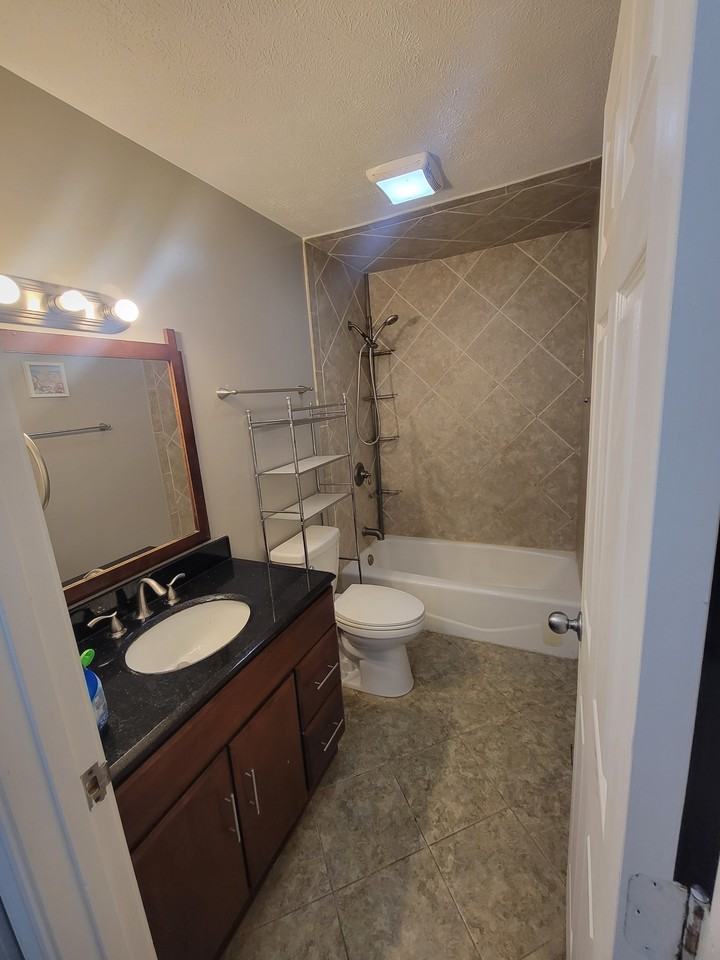 659 Ziegler Dr #NA - Photo 6 of 8
