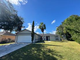313 Azincourt Ln - Photo 1 of 1