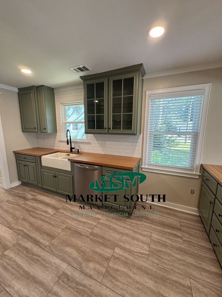 3306 George St - Photo 5 of 17