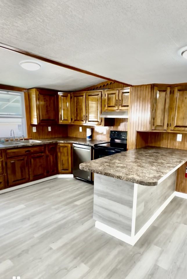 1012 W Willow St #NA - Photo 3 of 13