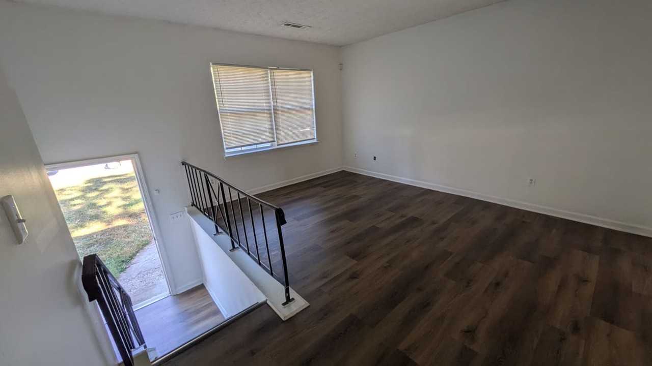 6613 Stark Ct - Photo 2 of 13