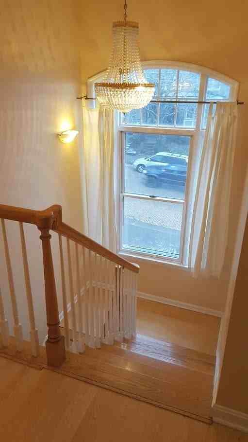 5825 Phillips Ave - Photo 2 of 22