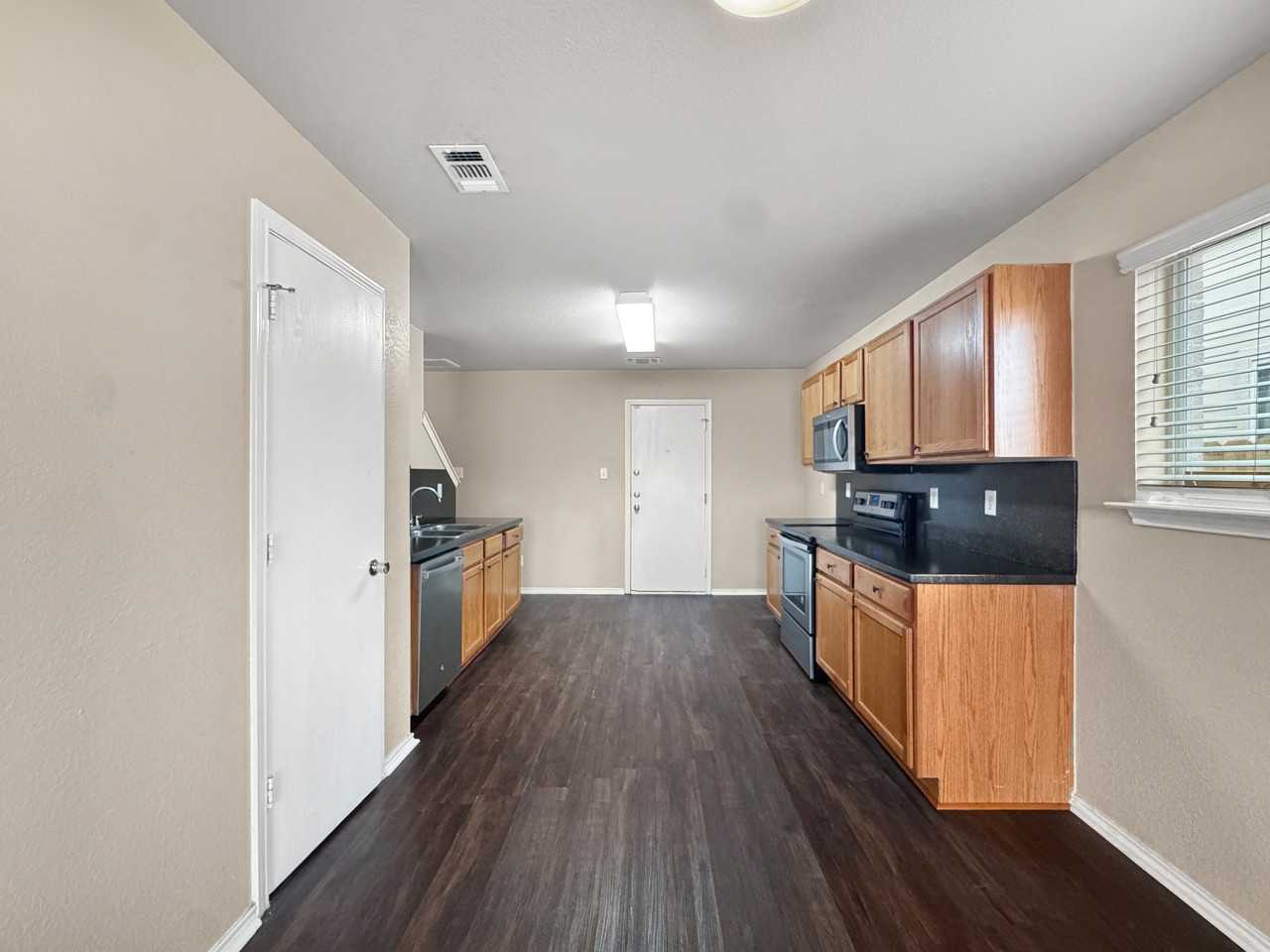 8211 Heights Valley #NA - Photo 6 of 27