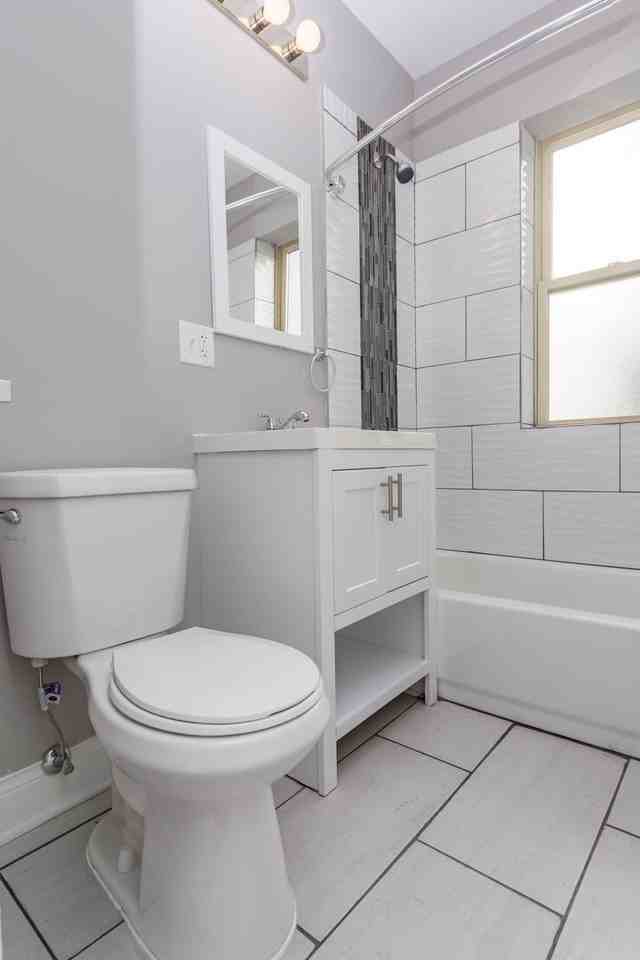 7810 S Ada St - Photo 4 of 7